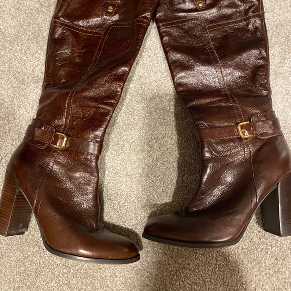 Boots - Picture 1 of 3